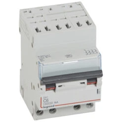 Disjoncteur DX³ 4500 - Auto/vis - 4P - 400 V~ - 6A - 6kA - Courbe C - 3M