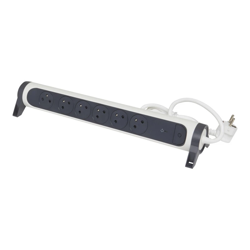 Rallonge multiprise rotative - 6x2P+T surface + interrupteur et parafoudre / Legrand Rallonge Multiprise Rotative - 6x2P+T Surface + Interrupteur Et Parafoudre / Legrand -Alliance Lec Magasin rallonge multiprise rotative 6x2pt surface interrupteur et parafoudre legrand 3